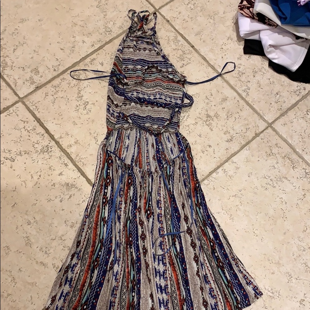 Dress - Picture 2 of 3